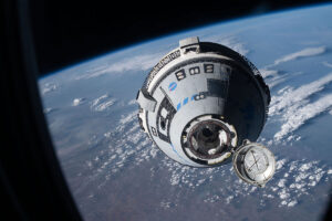 starliner ve vesmíru